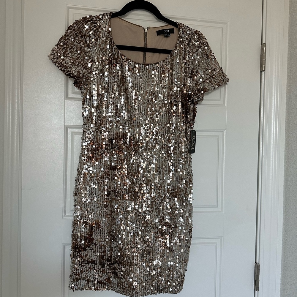 Rose Gold Sequin Dresss